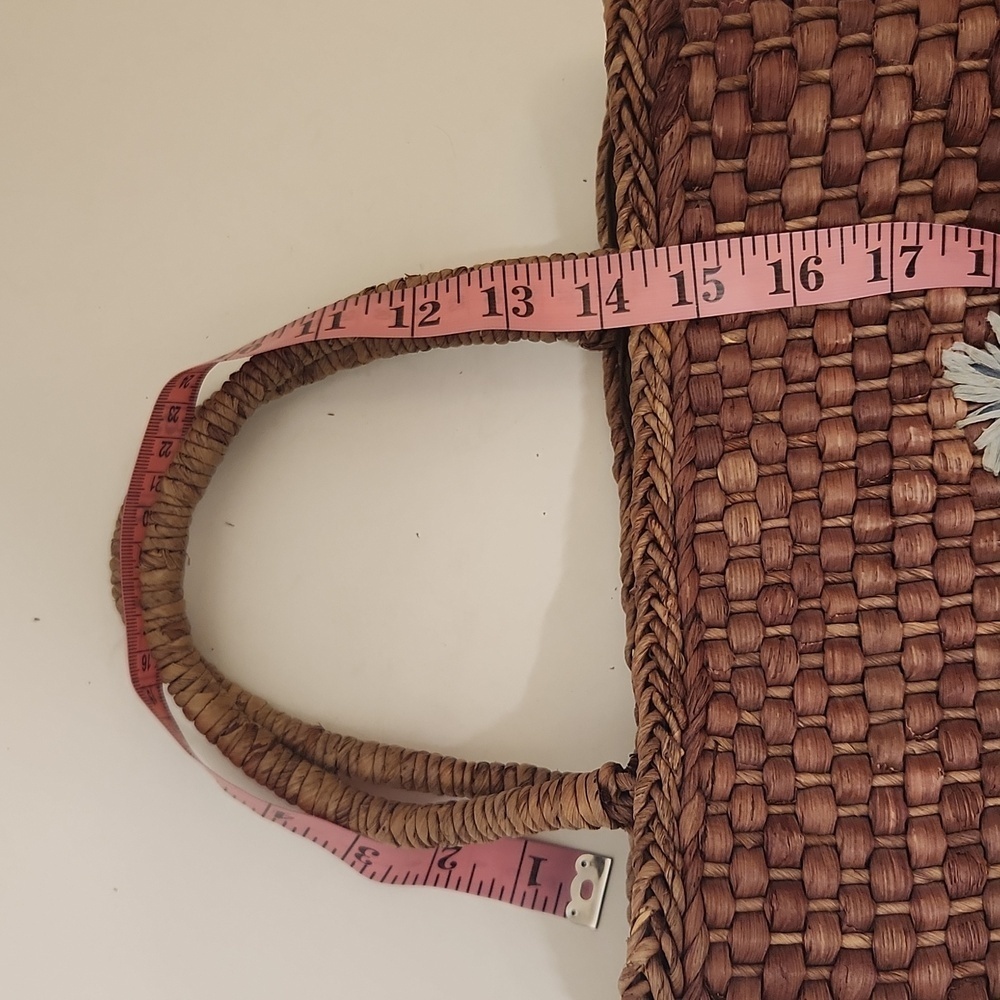 Corn Husk Floral Crossweave  Natural Tote - Picture 14 of 14
